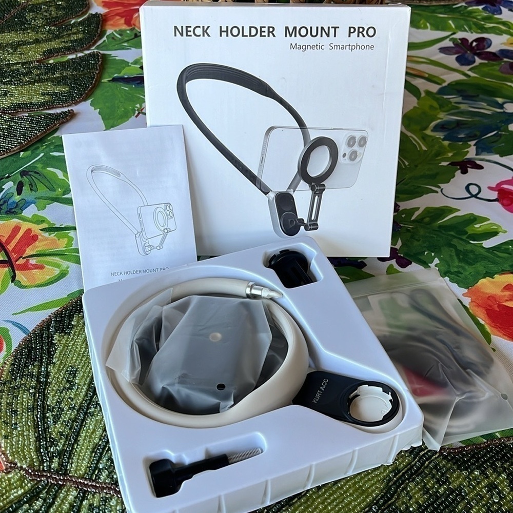 Brand New 3-in-1 Neck Phone Holder Magnetic Chest Mount GoPro Recording Magsafe